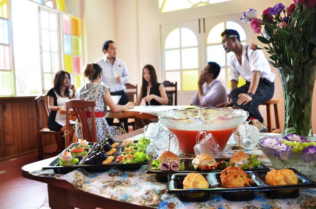San Pareni Hotel Chiang Mai Dış mekan fotoğraf