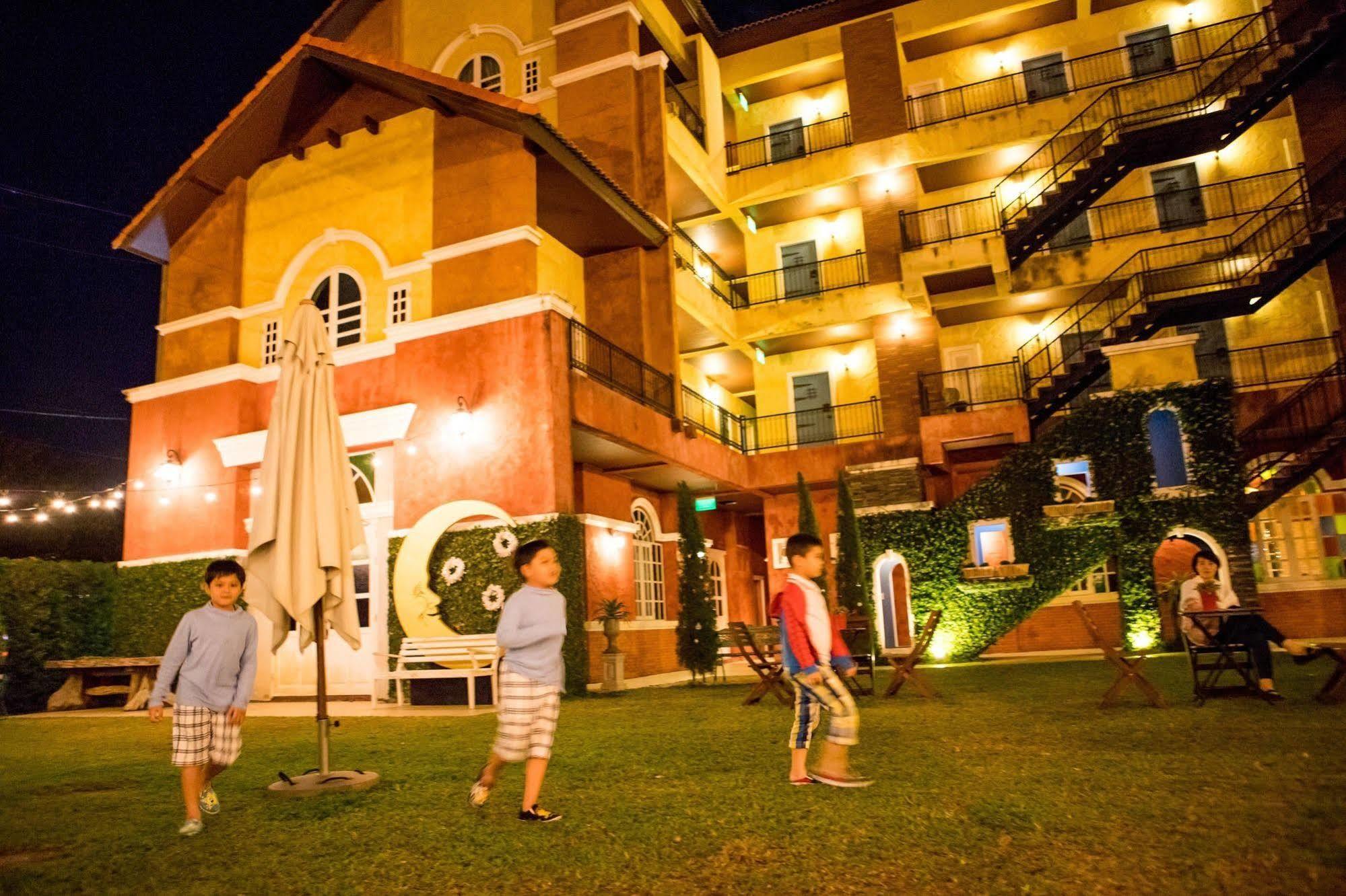 San Pareni Hotel Chiang Mai Dış mekan fotoğraf